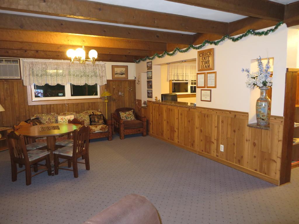 Travelers Inn Motel Eagle River Luaran gambar